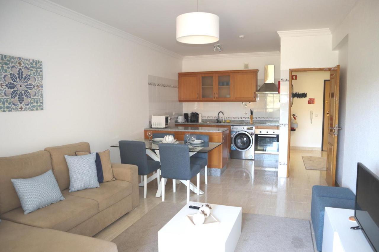 Apartamento Deolinda - Nossa Sra Da Rocha 珀彻斯 外观 照片