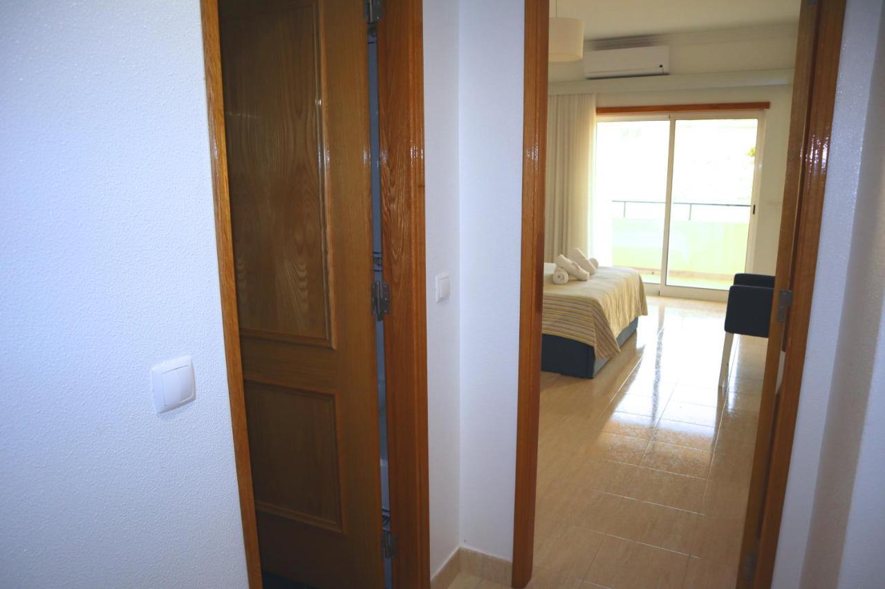 Apartamento Deolinda - Nossa Sra Da Rocha 珀彻斯 外观 照片