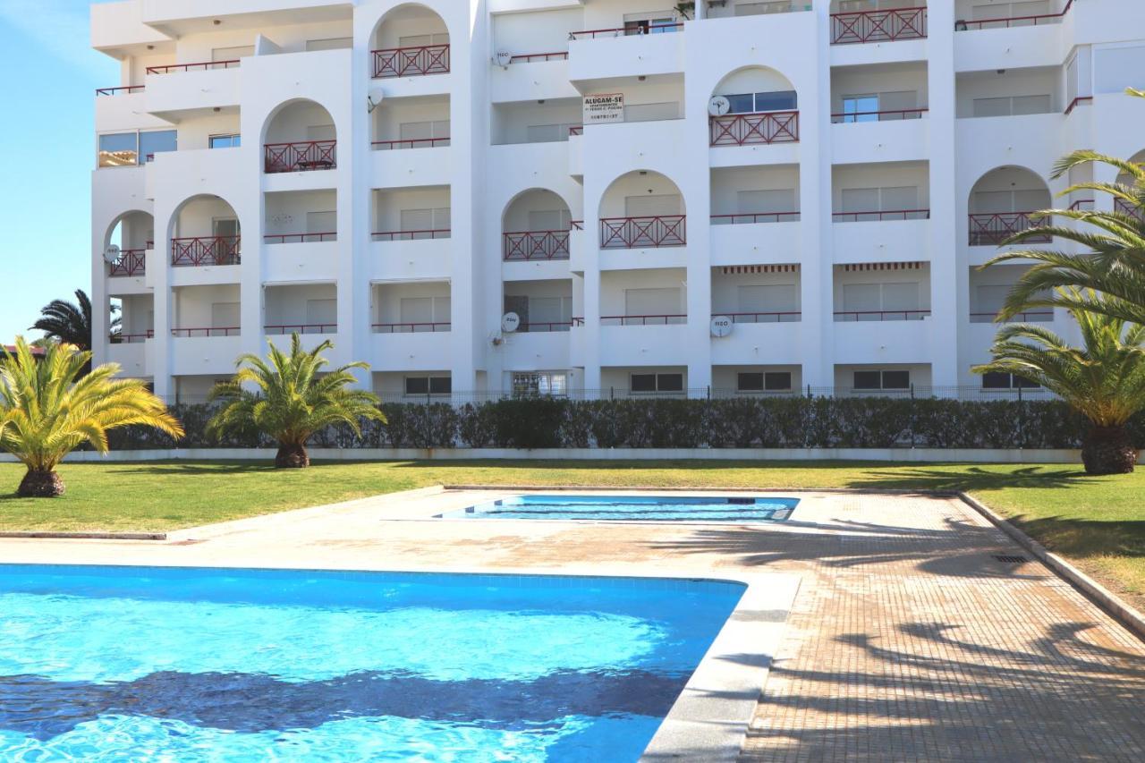 Apartamento Deolinda - Nossa Sra Da Rocha 珀彻斯 外观 照片